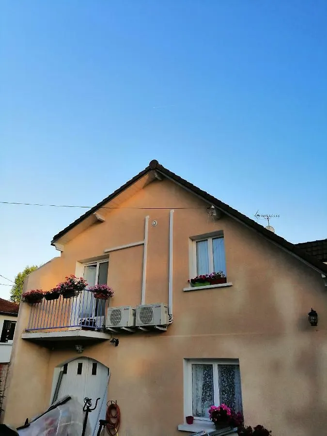 Accommodatie bij particulieren Chambres D'Hotes Chez Marilou Aulnay-sous-Bois Frankrijk